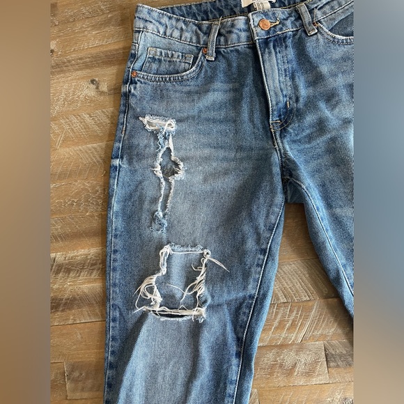 Ripped washed jeans! - Picture 3 of 5